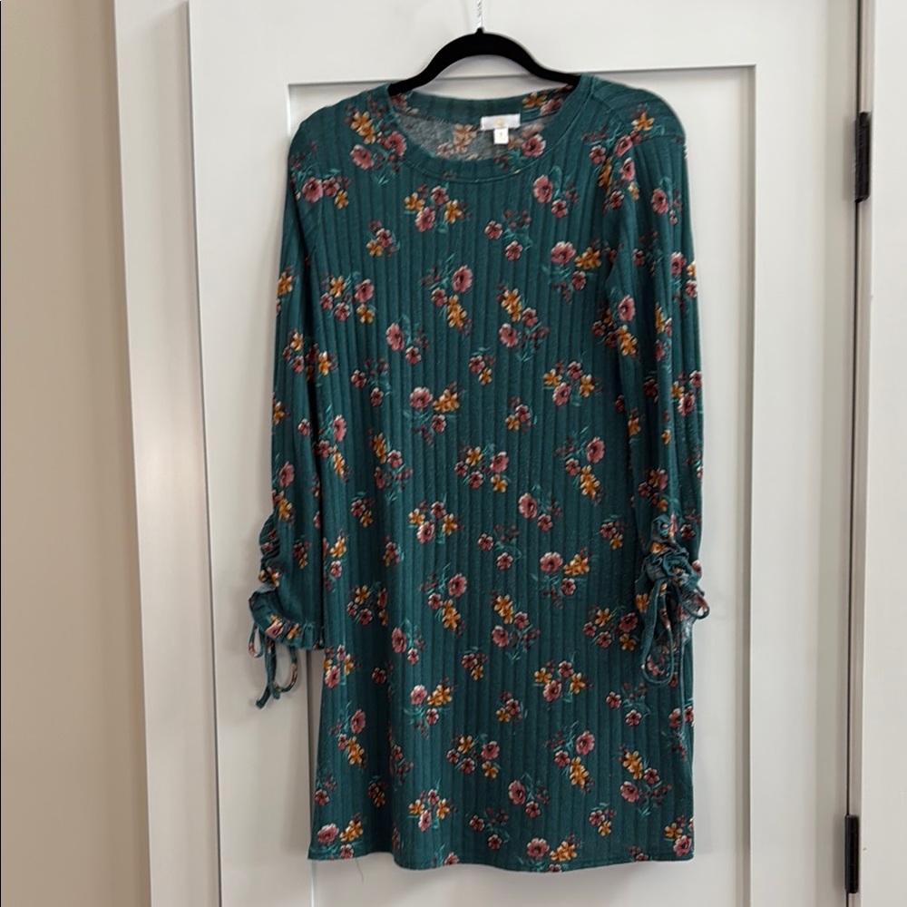 Green and Orange Sheath Dress with Long Cuffed Sleeves for Casual Work